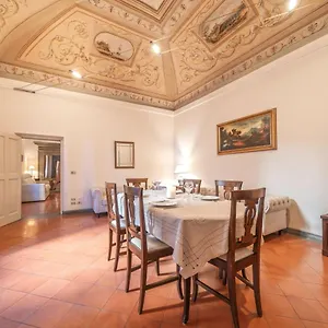http://holiday-house-raffaello.hotels-perugia.com